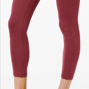 Rare Lululemon High-Waisted Leggings w/ detail